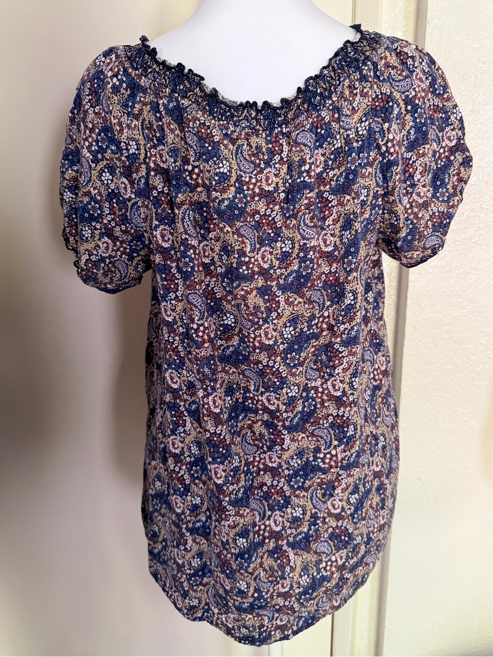 Faded Glory Navy Paisley Short Sleeve Peasant Blouse - Picture 2 of 6